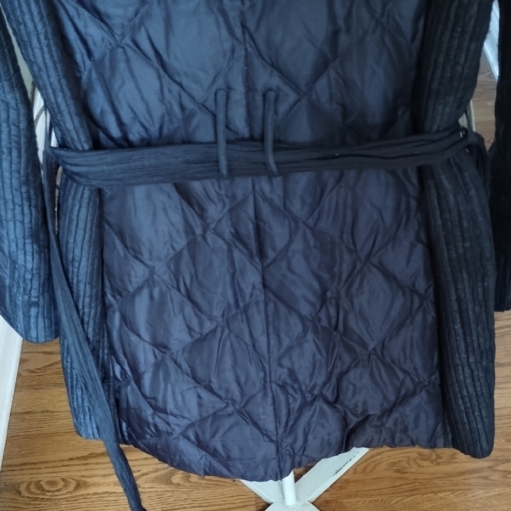 Burberry Dark Blue Quilted Puffer Jacket - Picture 7 of 17